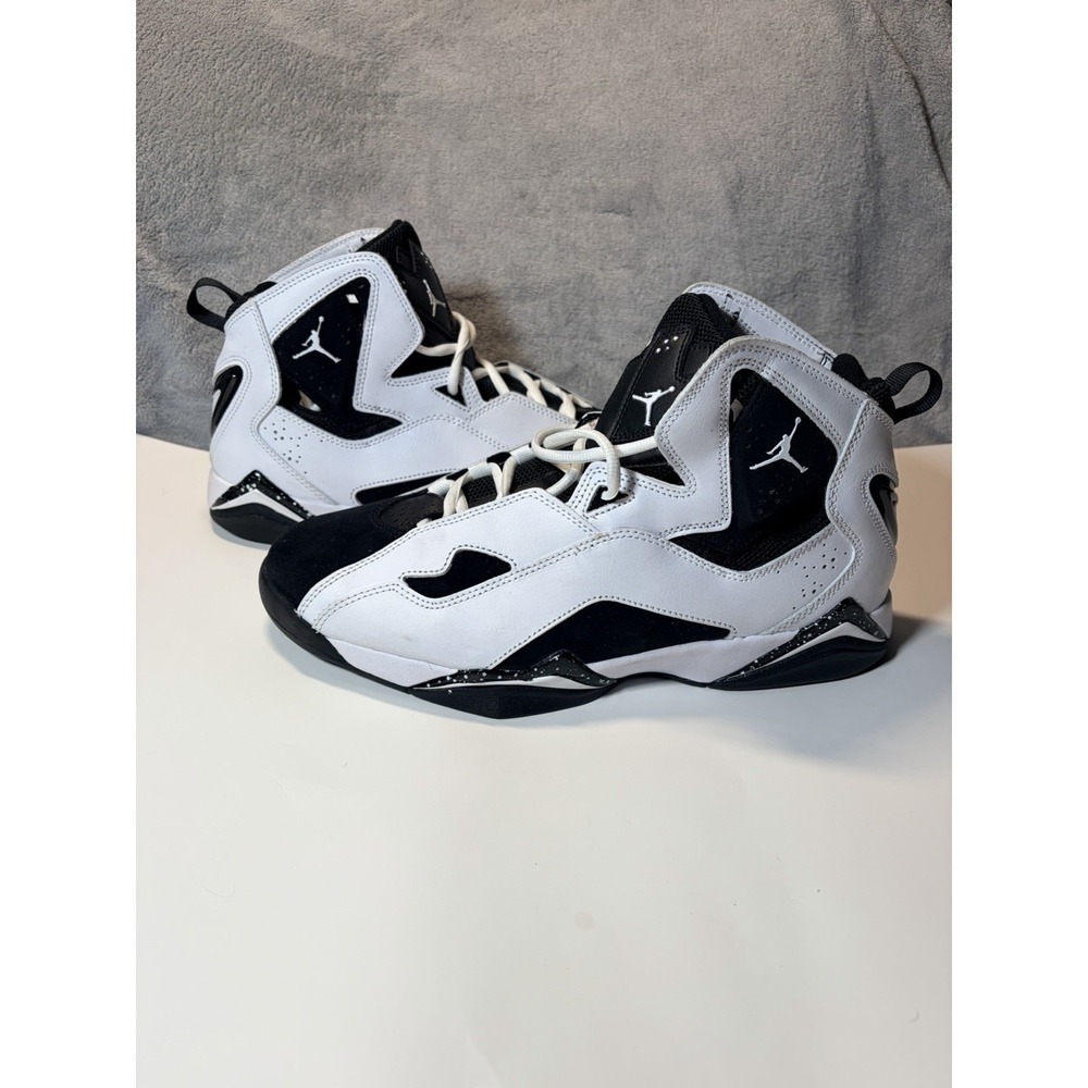 NIKE Air Jordan True Flight Black/White-Mens Sz 11